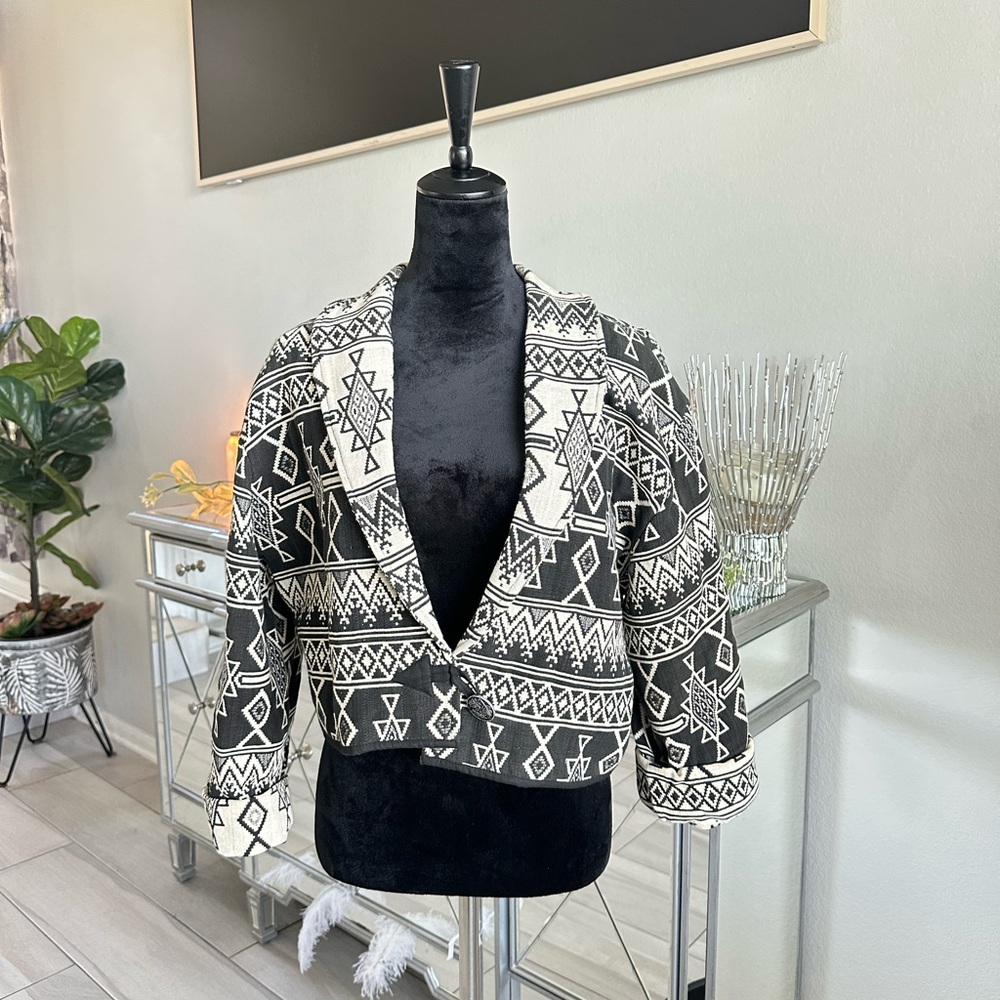 Black & Cream Patterned Cowl Sweater Jacket